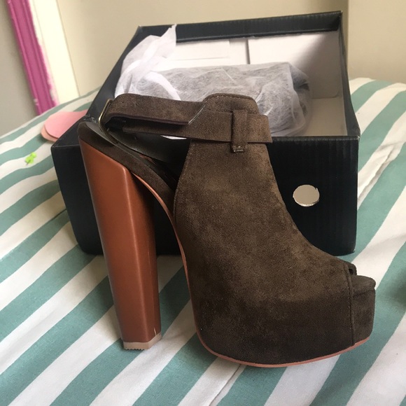 Block heels - Picture 3 of 3